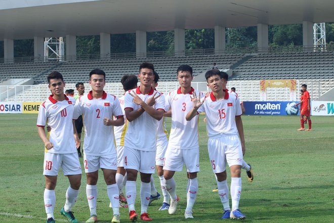 Thắng tưng bừng U19 Myanmar, tuyển U19 Việt Nam sẵn sàng cho màn đại chiến cùng U19 Thái Lan - Ảnh 1.