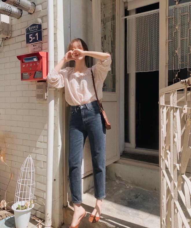 Có 1 kiểu quần jeans tôn chân thon dài thanh thoát, chị em sắm về không bao giờ thấy hối hận  - Ảnh 2.