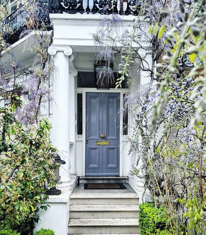 colorful-front-doors-photography-london-bella-foxwell-7-5c36f9e28208d__700