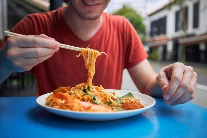 Tuổi thọ trung bình của người Singapore cao thứ 3 thế giới, có 5 thói quen ăn uống tốt đáng học hỏi - Ảnh 6.