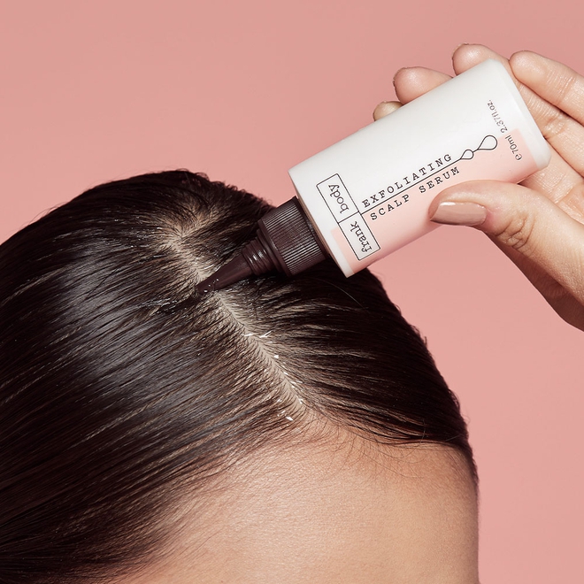 Chị em tóc tẩy tiếc tiền đi salon nhưng vẫn muốn tóc khỏe đẹp thì phải thử ngay 3 tips này  - Ảnh 6.