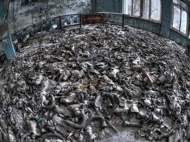 abandoned-chernobyl-masks
