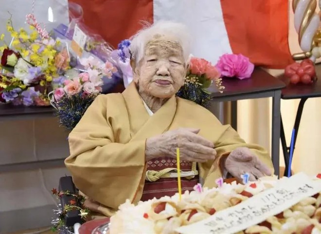 Hai lần mắc ung thư,  bà cụ Nhật Bản vẫn lập kỷ lục sống thọ nhất thế giới nhờ 3 bí mật - Ảnh 2.