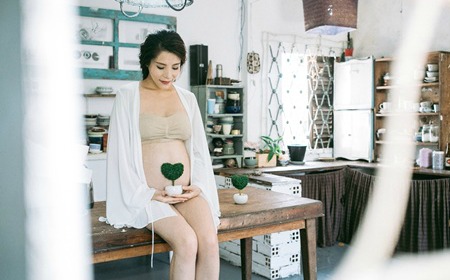 Kiwi Ngô Mai Trang khoe ảnh xinh đẹp với bụng bầu 7 tháng